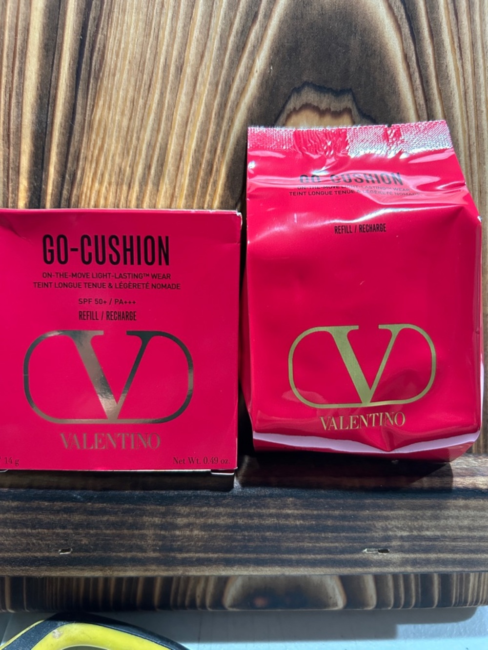 Valentino Go-Cushion Refill in vivid red with gold logo-LN3